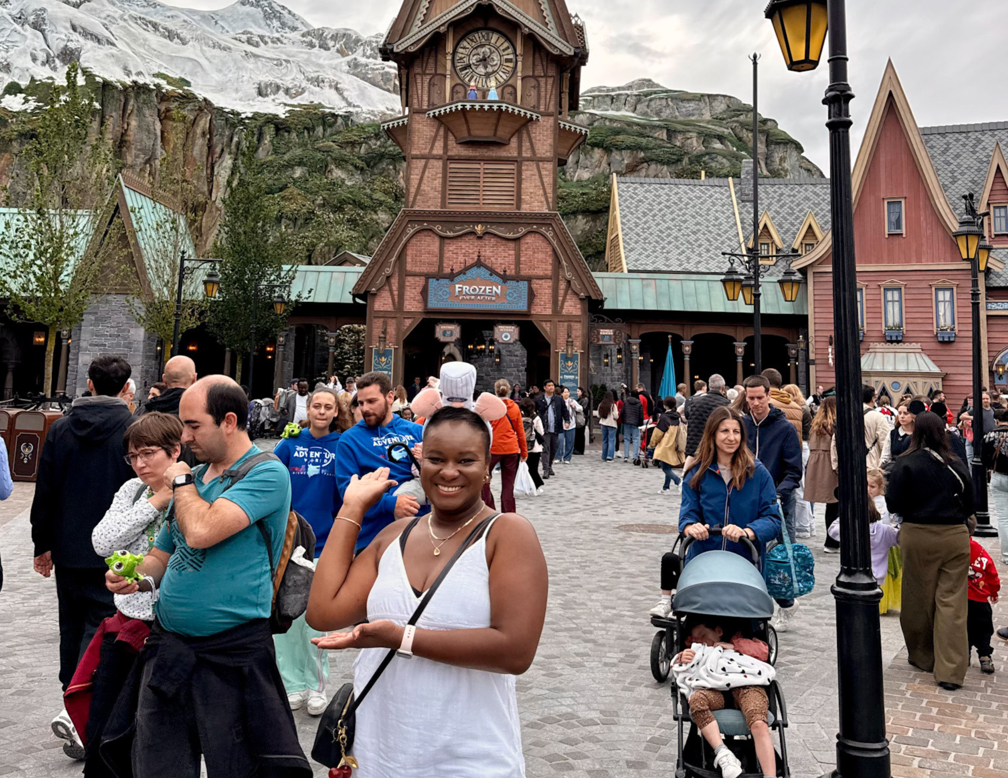 Disneyland Paris Guide-4.png